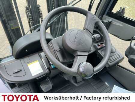 Diesel gaffeltruck 2017  Toyota 02-8 FDF 30 (5)