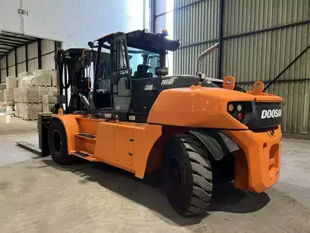 Dízel targoncák 2022  Doosan DV 160 S-9 (2)