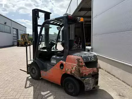 Dieselstapler 2017  Toyota 02-8 FDF 25 (2)