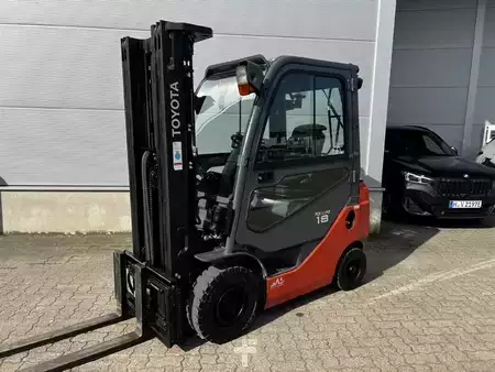 Diesel Forklifts 2019  Toyota 02-8 FDF 18 (1)