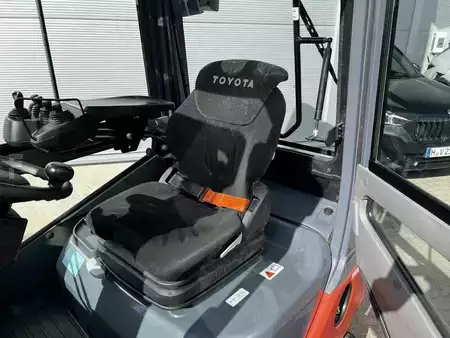 Diesel Forklifts 2019  Toyota 02-8 FDF 18 (4)