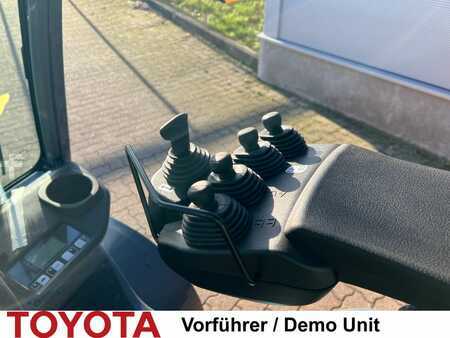 Carrelli elevatori GPL 2024  Toyota 02-8 FGF 30 / Demo (5)