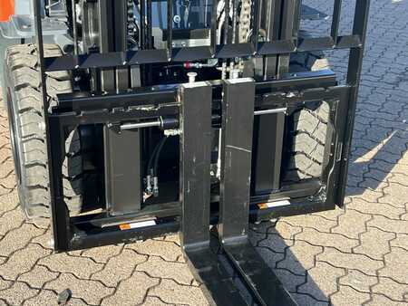 LPG heftrucks 2024  Toyota 02-8 FGF 30, Demo (8)