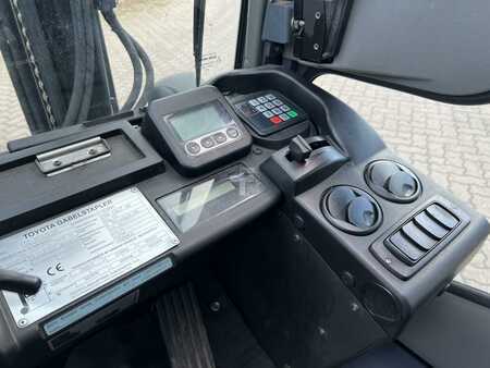 LPG Forklifts 2015  Toyota 02-8 FGF 35 / 580 Stunden!! (7)