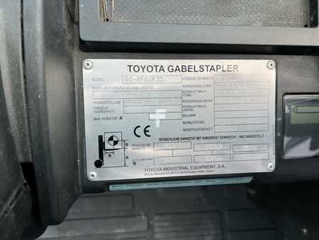 Toyota 02-8 FGF 35 / 580 Stunden!!