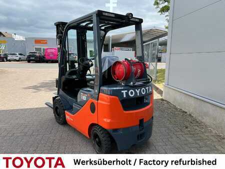 Wózki gazowe 2022  Toyota 02-8 FGF 18 / 810 Std.! (2)