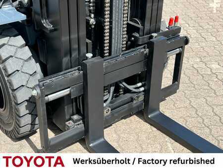 Chariots élévateurs GPL 2017  Toyota 02-8 FGF 25, Waage (10)