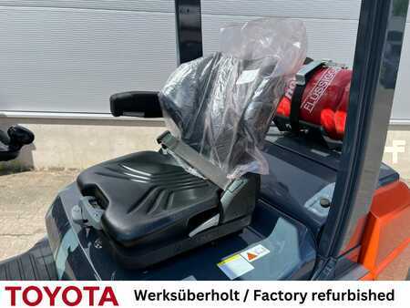 Chariots élévateurs GPL 2017  Toyota 02-8 FGF 25, Waage (4)