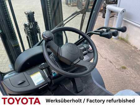 Chariots élévateurs GPL 2017  Toyota 02-8 FGF 25, Waage (5)