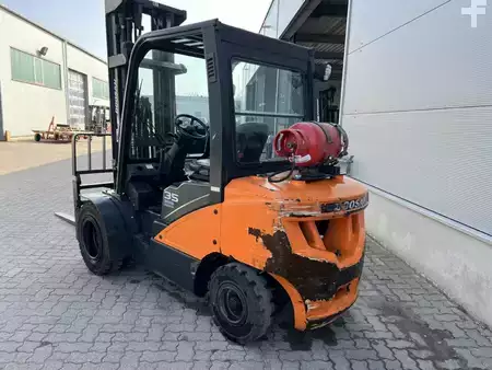 Gázüzemű targoncák 2019  Doosan G 35 C-7 (2)