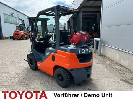 Treibgasstapler 2020  Toyota 02-8 FGF 25 / 80 Std.! (2)