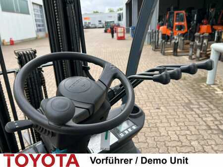 Chariots élévateurs GPL 2023  Toyota 02-8 FGF 18, Demo (5)