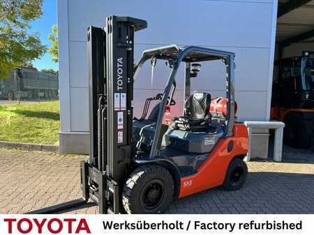 Carretilla elevadora GLP 2017  Toyota 02-8 FGF 25, Waage (1)