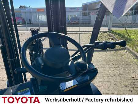 Carretilla elevadora GLP 2017  Toyota 02-8 FGF 25, Waage (5)