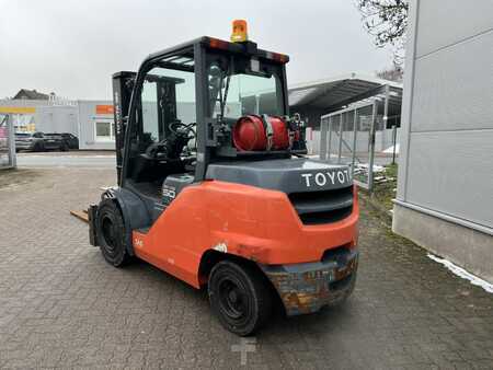 Carretilla elevadora GLP 2018  Toyota 8 FG 45 N (2)