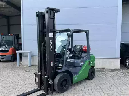 Gas gaffeltruck 2018  Toyota 02-8 FGF 25 (1)