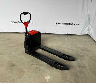 Handpalletwagens 2025  EP Equipment F4 (3)