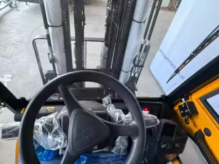 Dízel targoncák 2025  Hyundai 35DE-9V (2)