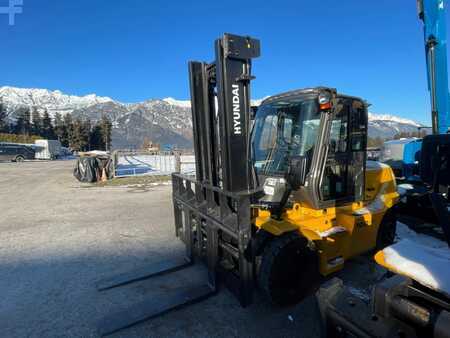 Dieselový VZV 2021  Hyundai 70D-9 (1)