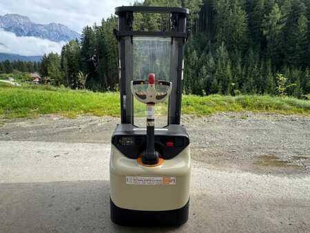 Pinontavaunu 2012  Crown ESi 4000 1.2 (5)