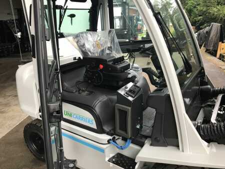 Diesel gaffeltruck 2020  Unicarriers Y1D2A32Q (8)