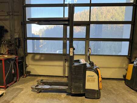 Apilador eléctrico 2012  Crown DT3040 ETL-2100 (4)