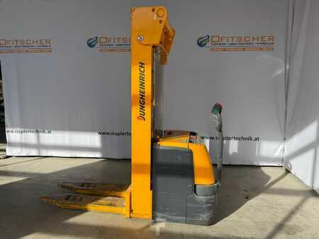 Gerbeurs 2013  Jungheinrich EJC 230 (1)