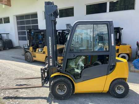 Carretilla elevadora diésel 2008  Jungheinrich DFG425 (1)