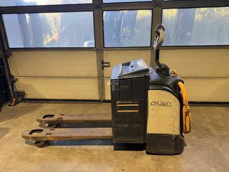 Stapelaars met staplatform 2015  Crown WT3040 (3)