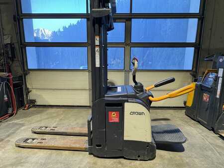 Ledstaplare gå 2014  Crown ETI4000 1.6 (4)