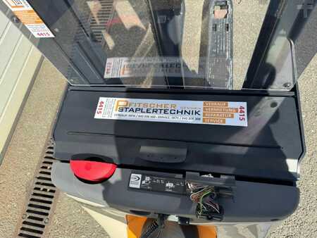 Apilador eléctrico 2023  Crown DS 3040 LI ION (5)