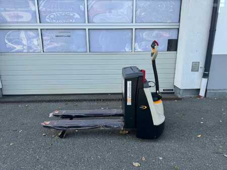 Nízkozdvižný vozík 2025  Crown WP3020 (2)