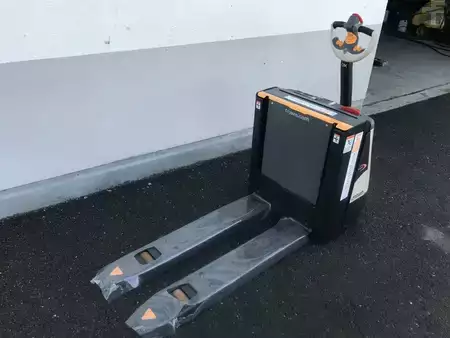 El-pallevogn 2019  Crown WP 3080 Elektro-Hubwagen mit Masthub (1)