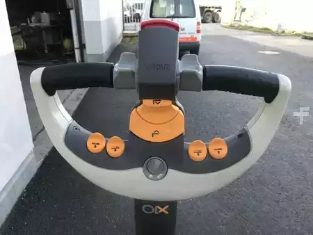 El-pallevogn 2019  Crown WP 3080 Elektro-Hubwagen mit Masthub (3)