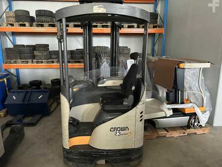 Rækketruck 2018  Crown ESR5260 1.6 TT6690 (2)