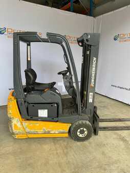 Carrelli elettrici 3 ruote 2002  Jungheinrich EFG DF 13 (2)