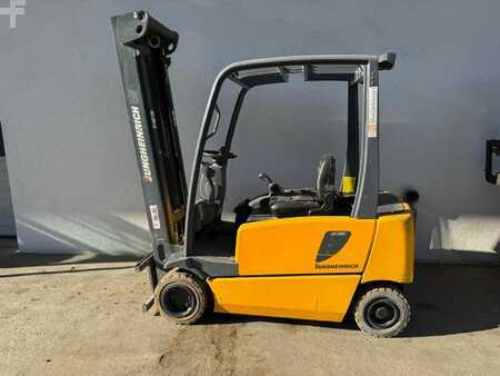 Sähkö - 4 pyör 2003  Jungheinrich EFG-Vac20 MPG+E100-550DZ (1)