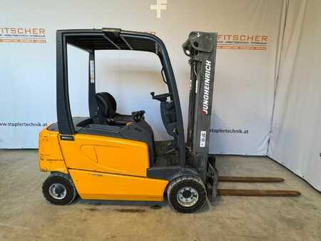 Elektro 4 Rad 2001  Jungheinrich EFG-V20 (4)