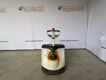 Nízkozdvižný vozík 2015  Crown WP 3215 (2)