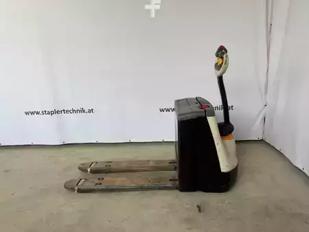 Nízkozdvižný vozík 2021  Crown WP 3215 (1)