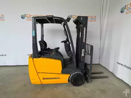 El Truck - 3-hjul - Jungheinrich EFG213 (3)