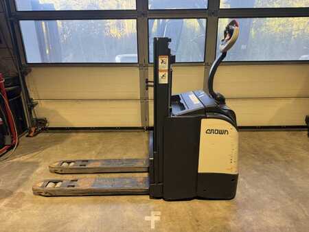 Apilador eléctrico - Crown DT 3040 TL 2100 (1)