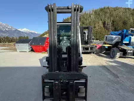 Dieselstapler 2018  Unicarriers DX25 (2)