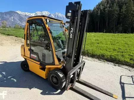 Dízel targoncák 2015  TCM Y1D2A25H (2)