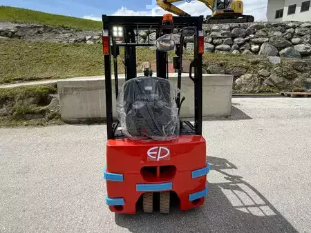 Eléctrico - 3 rodas 2026  EP Equipment CPD15TVL (3)