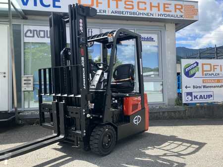 3-wiel elektrische heftrucks 2025  EP Equipment CPD15TVL (1)