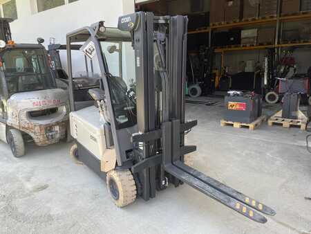 Sähkö - 4 pyör 2025  Crown SCT6240-1.6 (6)