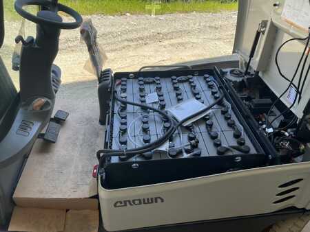 Sähkö - 4 pyör 2025  Crown SCT6240-1.6 (8)