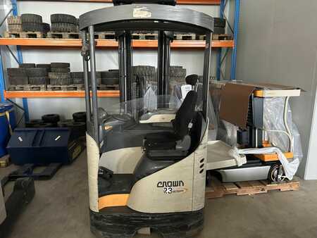 Reach Trucks 2018  Crown ESR5260 1.6 TT6690 (2)