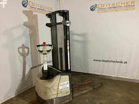 Magasemelésű béka 2008  Crown WF 3000-1.0-1.0TF (3)